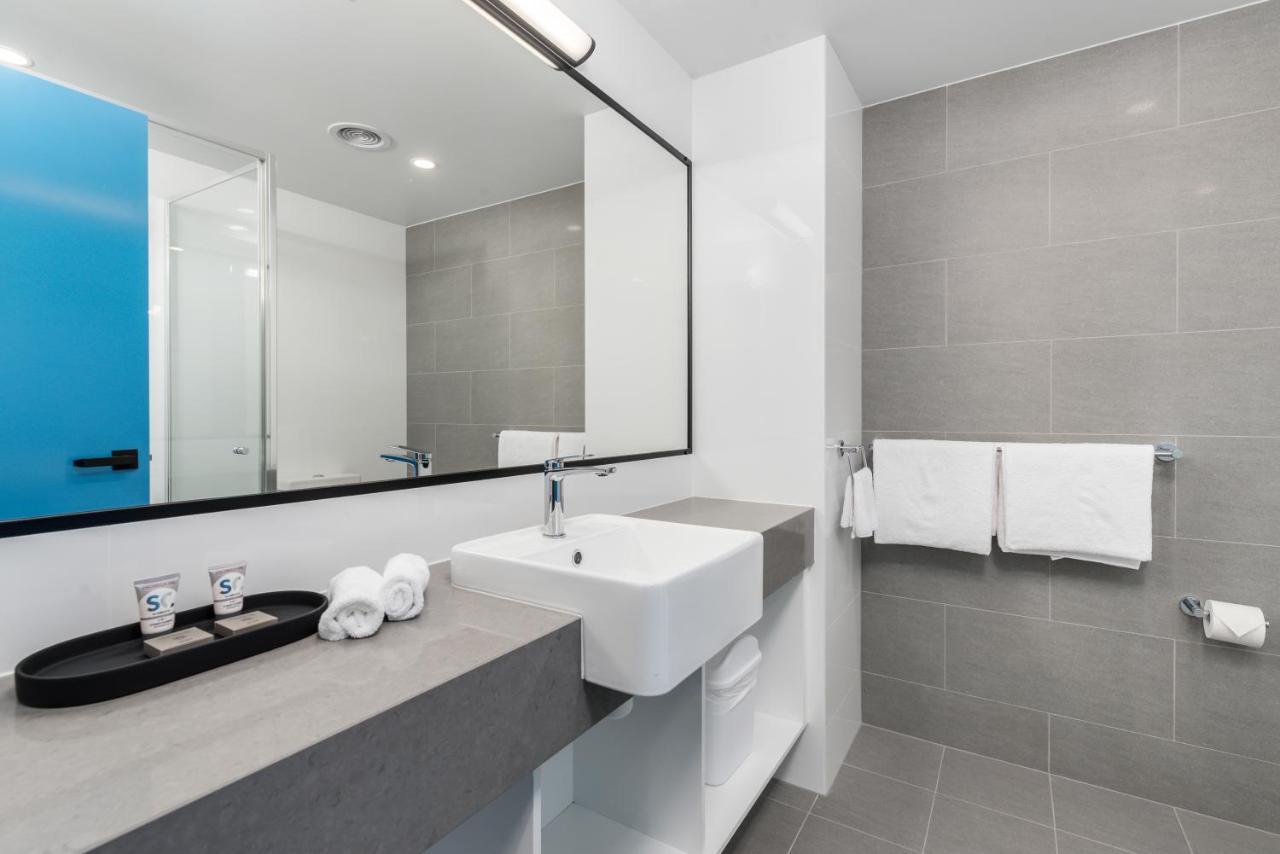 Thornton Executive Hotel Мейтланд Екстериор снимка