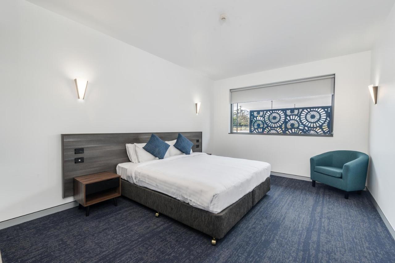 Thornton Executive Hotel Мейтланд Екстериор снимка