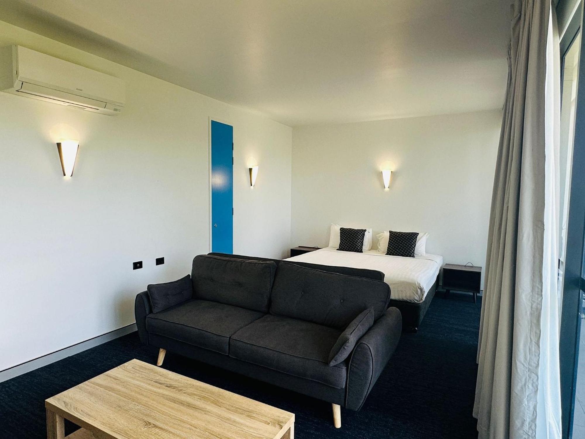 Thornton Executive Hotel Мейтланд Екстериор снимка